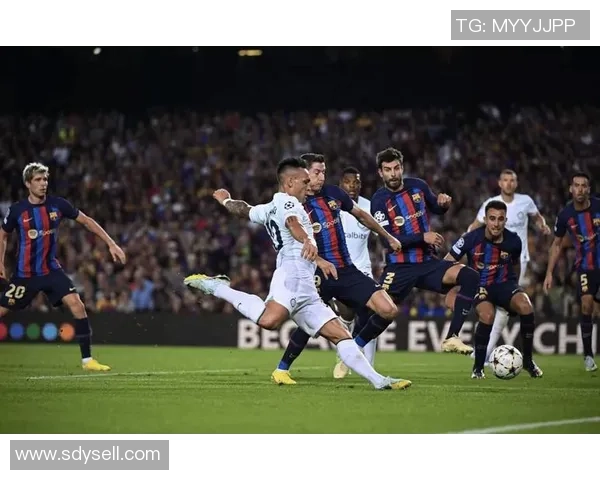 2015年巴萨与巴黎的巅峰对决回顾与精彩瞬间分析 2015年巴萨与巴黎的巅峰对决回顾与精彩瞬间分析