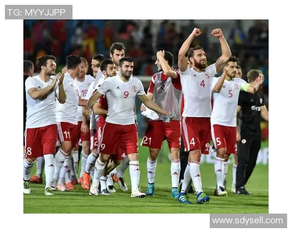 中国足球迎战土耳其球队期待突破重围展现实力与风采 中国足球迎战土耳其球队期待突破重围展现实力与风采