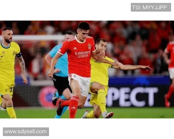 博卡青年与巴拉的激烈对决揭示足球战术与团队精神的完美结合