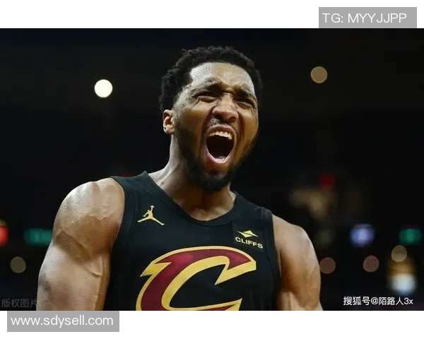 多诺万米切尔引领球队崛起展现全能球员风采与未来潜力 多诺万米切尔引领球队崛起展现全能球员风采与未来潜力