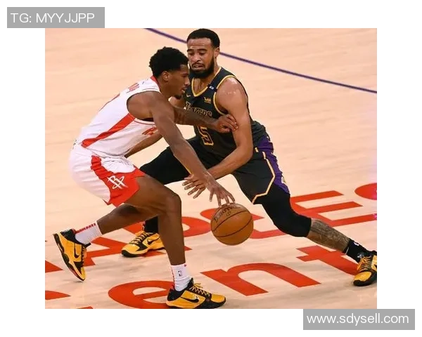 湖人对火箭半场比分揭晓精彩瞬间回顾与分析 湖人对火箭半场比分揭晓精彩瞬间回顾与分析