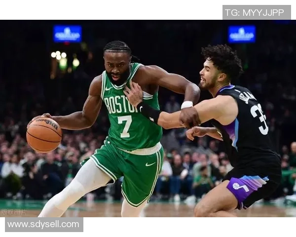 热火与凯尔特人精彩对决重播回顾分析全场亮点与关键时刻解析 热火与凯尔特人精彩对决重播回顾分析全场亮点与关键时刻解析